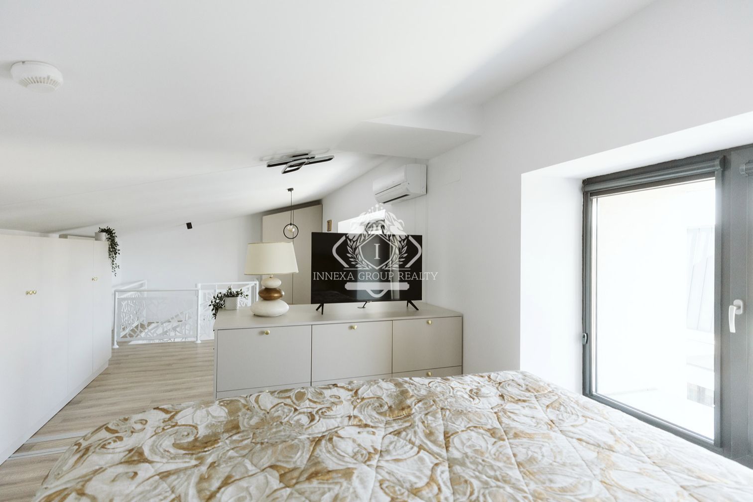 13 Septembrie-Marriott | 2 cam | 87mp + 107mp terasa | Mansarda | 266.000 euro - Poză 8