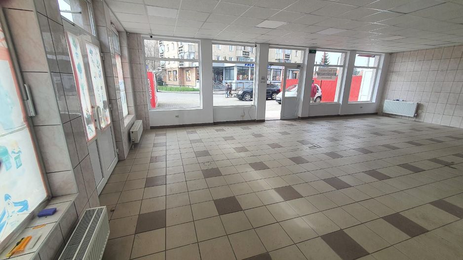 Spatiu comercial 300mp utili+parcari zona Gara Mică 5 eur mp - Poză 3