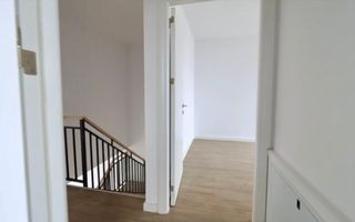 Vila noua 4 camere - zona de Nord - Poză 4