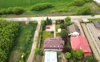 Casă spațioasă cu teren generos de 1.500 mp, zona CIUSMEAUA MOLDOVENCEI; - Poză 19