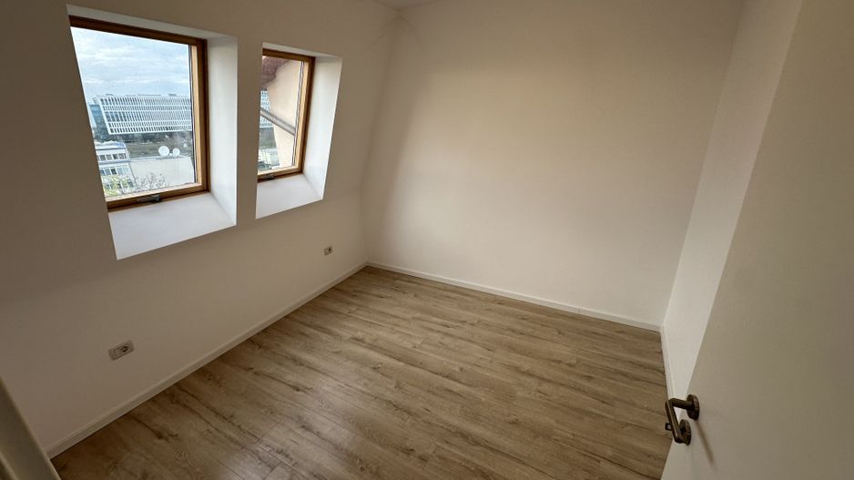 Apartament 1 camera la Mansarda zona Bucovinei - Poză 6