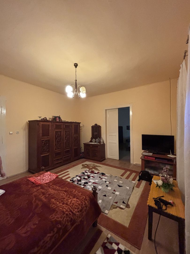 Casa cu teren și grădina zona Bogdanestilor - Poză 3