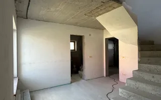 🏡 DE VÂNZARE | CASĂ CU PANORAMĂ SPECTACULOASĂ ȘI TEREN DE 800 mp - Poză 13