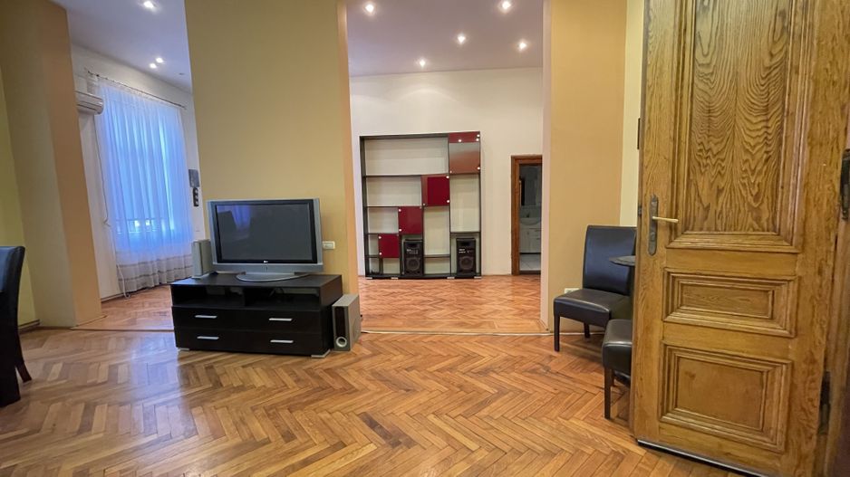 Apartament  spatios de vanzare intr-o cladire istorica - Poză 7
