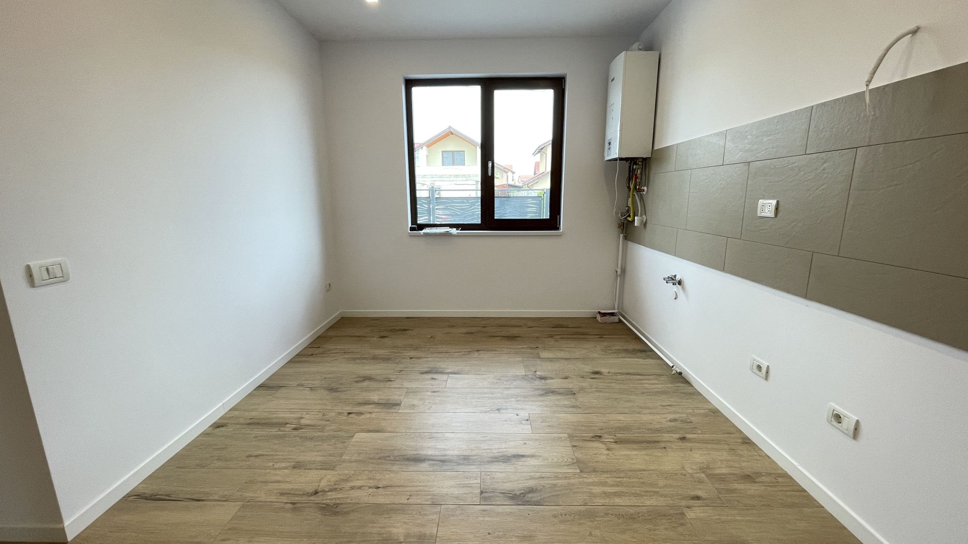 DUPLEX CU FINISAJE DE EXCEPTIE IN DUMBRAVITA - Poză 16