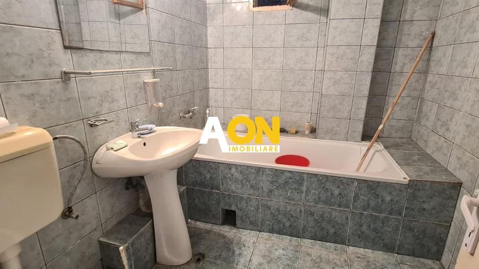Apartament de vanzare, 3 Camere, 2 Bai, Zona Stadion - Poză 7