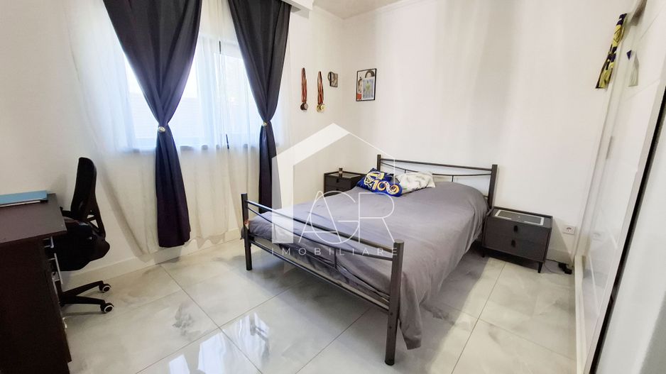 Casa cu 4 camere, parter, Targsoru Nou - Poză 16