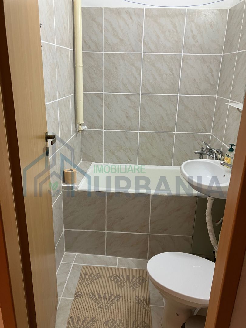 Inchiriez garsoniera in nicolina - Poză 2