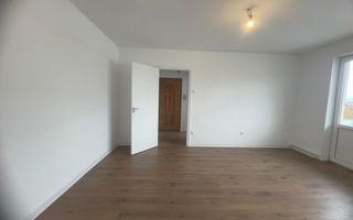 Apartament de vanzare, cu 2 camere, etaj 2, renovat recent Cartier Terezian - Poză 5