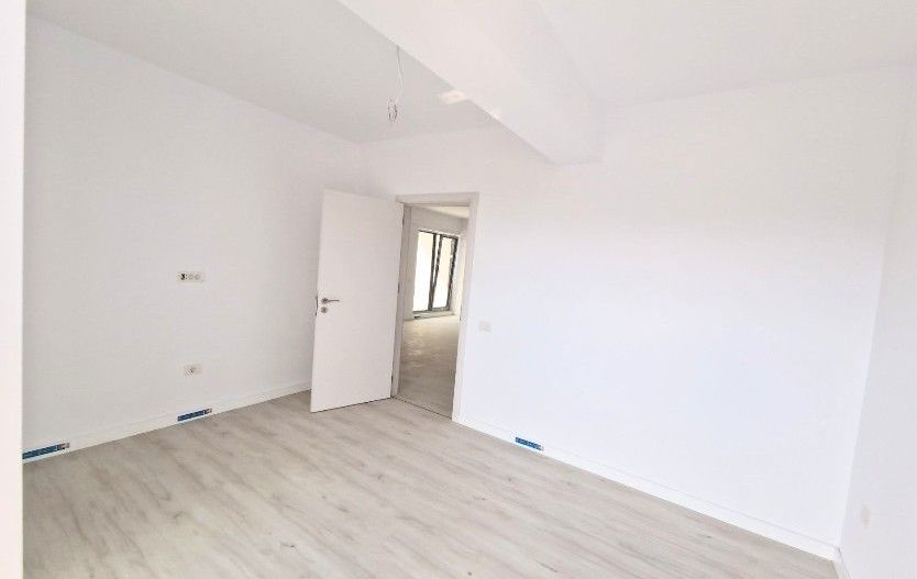 Apartament 3 camere Otopeni central | bloc nou, parcare, comision 0 - Poză 6