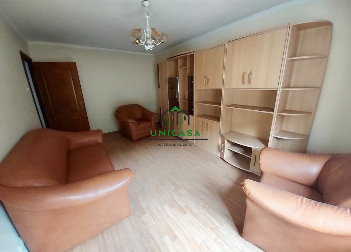 Apartament 3 camere de vânzare în Voineasa, județul Vâlcea - Poză 1