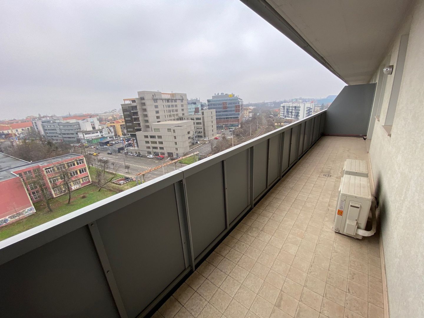 Apartament cu 3 camere   în zona Ultracentral - Poză 2