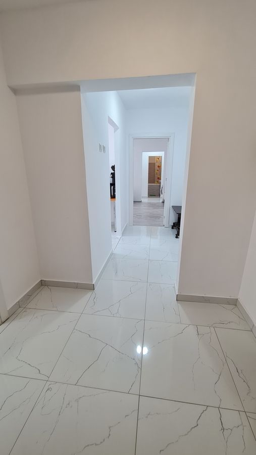 Se vinde apartament  3 camere zona Iancului, Pantelimon, Mega Mall - Poză 8