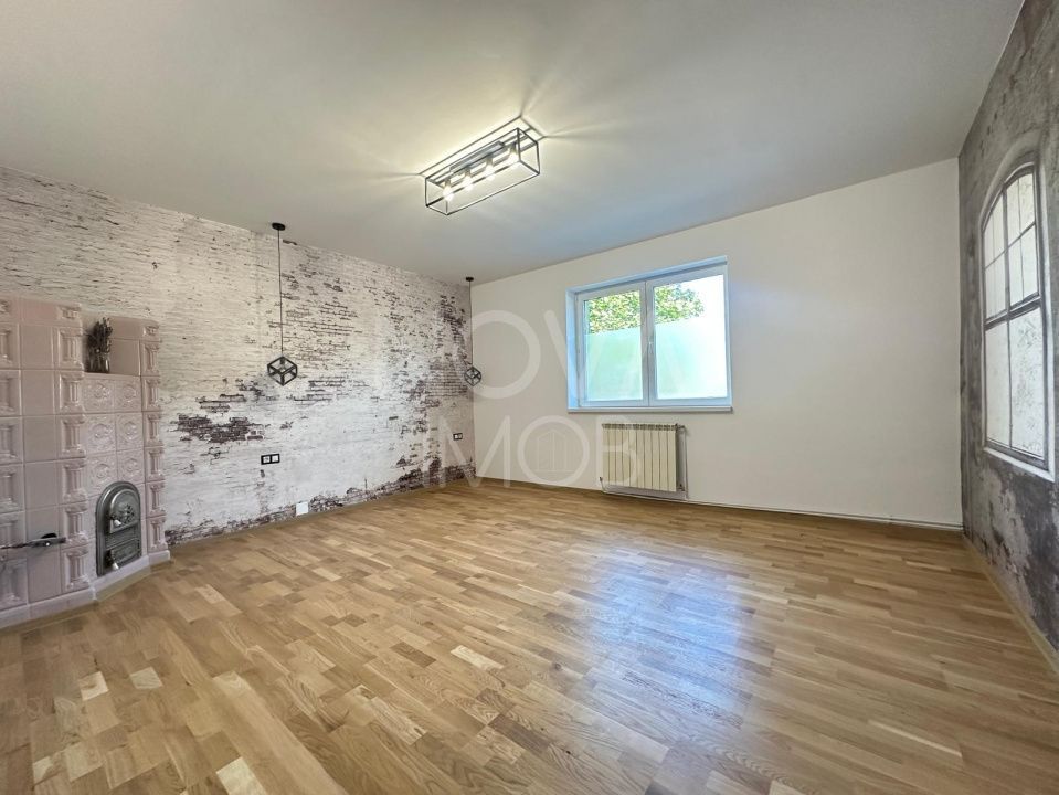 Casa de inchiriat - pretabil spatiu de birouri, Str. Luptei - Poză 2