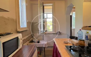 Casa de vanzare cu 3 camere in Potgoria, Oradea. - Poză 19