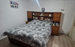 Casa 3 camere cu teren de 1137mp, in Lumina pe  strada Morii - Poză 3