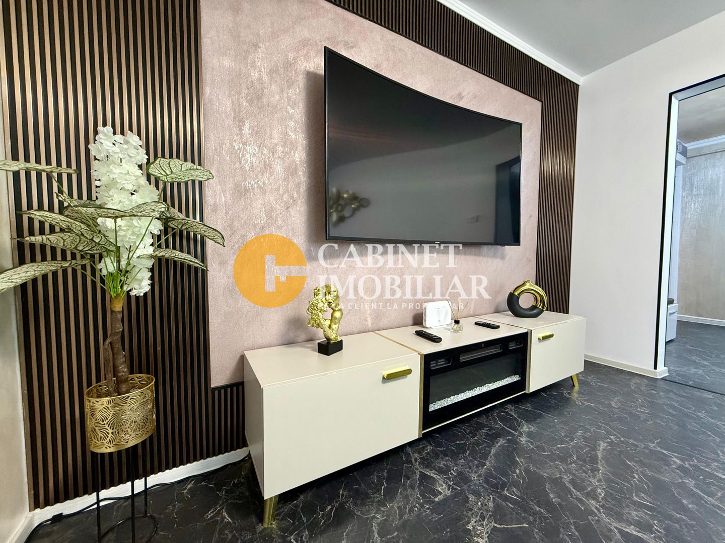 2 Camere Renovat 52mp - Mobilat/Utilat - Zona Podu Ros - Fara Risc - Poză 1