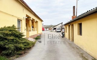 Spatiu cu 4 birouri cu teren de 3000mp - Poză 1