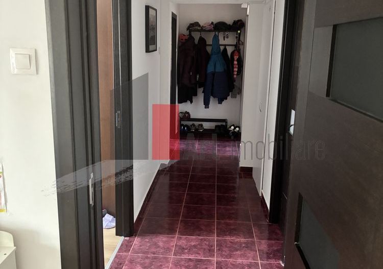 Apartament 2 camere decomandat 3 min. Metrou N. Grigorescu - Poză 3
