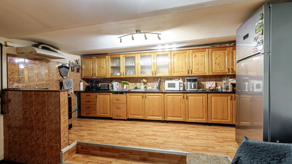 Casă solidă din cărămidă lângă Malul Mureșului cu 750 mp de teren - Poză 4