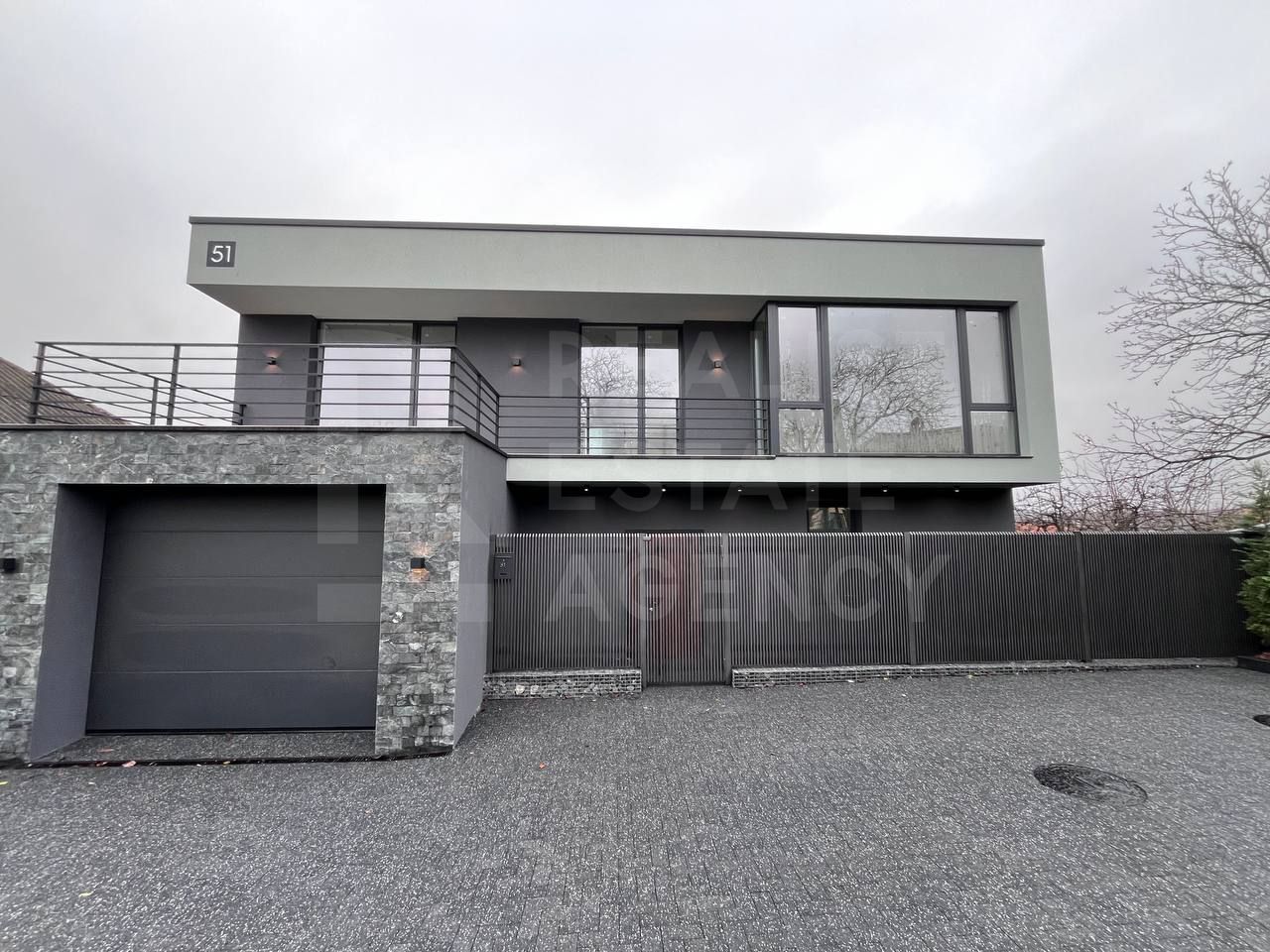 Vânzare, Hi-Tech, 2 nivele, 3 camere, strada Fântânița, Tohatin - Poză 1