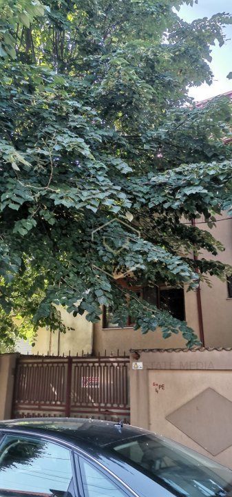 Inchiriere apartament 3 camere in vila, semidecomandat - Poză 38