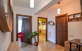 Apartament spatios 3 camere decomandate + 2 locuri de parcare in Baciu - Poză 1