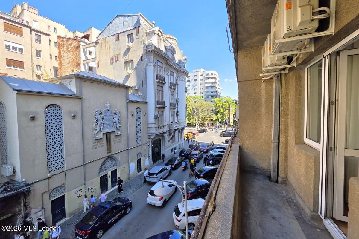Piata Romana, 4 camere 138 MP total, Etaj 2/9, renovat - utilat, liber - Poză 38