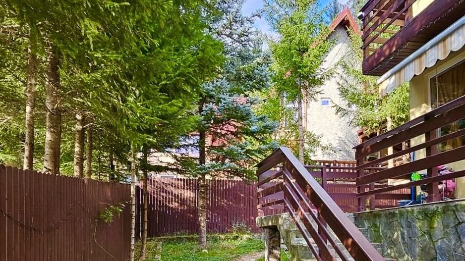 Casa de vacanta la liziera padurii cu vedere libera catre muntii Bucegi - Poză 4