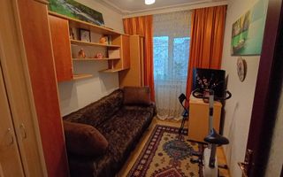 3 camere, decomandat, et.2, bloc '80, Gradinari -Iulius Mall - Poză 3