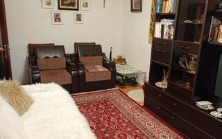 3 camere, decomandat, et.2, bloc '80, Gradinari -Iulius Mall - Poză 2