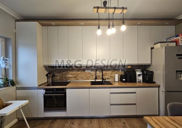 Apartament  Dumbrăvița 4 camere cu scara interioara - Poză 5