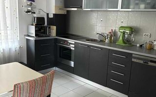 Apartament spațios pe două niveluri, cu 2 parcări – Europa. - Poză 1