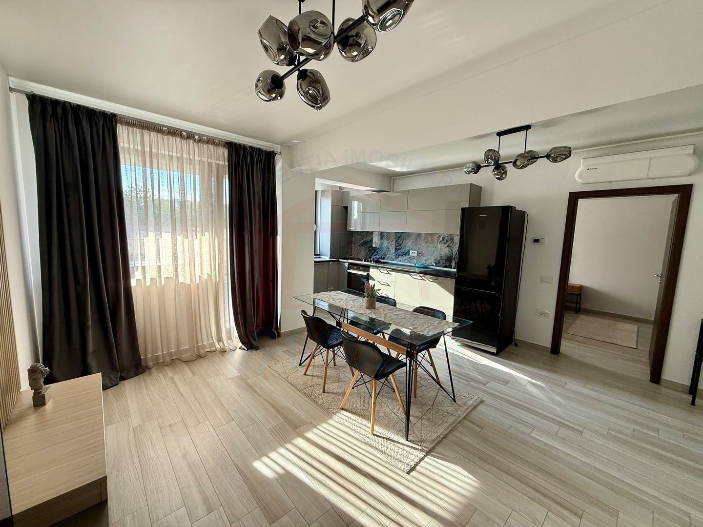 🏡 2 camere – Roka Residence, Micro 17 | 580 €/lună - Poză 1