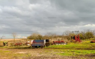 Vanzare ferma agricola Negru Voda - Constanta cu 240 hectare teren si utilaje - Poză 17