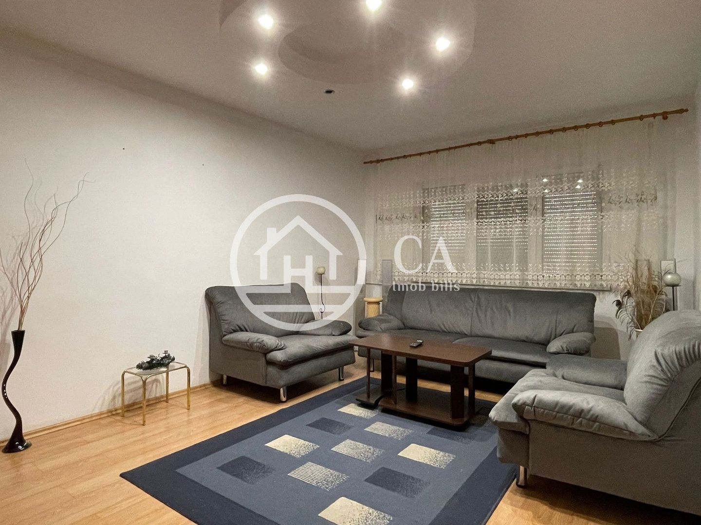 Apartament cu 3 camere de inchiriat in zona Valenta, Oradea - Poză 1