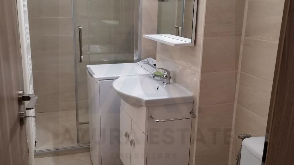 Apartament 2 camere 55 mp utili etajul 1 cu balcon in zona Centrala - Poză 10