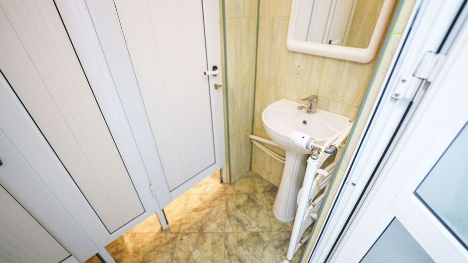 Spatiu parter, 56 mp, ideal cabinet medical, birouri sau servicii – Sarari - Poză 10