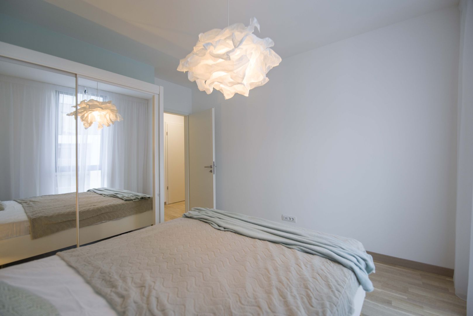 Apartament lux in bloc nou- ISHO - Poză 27