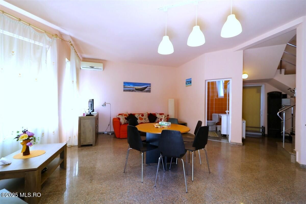 Mamaia Nord - Scoica Land, casa de vacanta la mare, P+1E+Terasa! - Poză 8