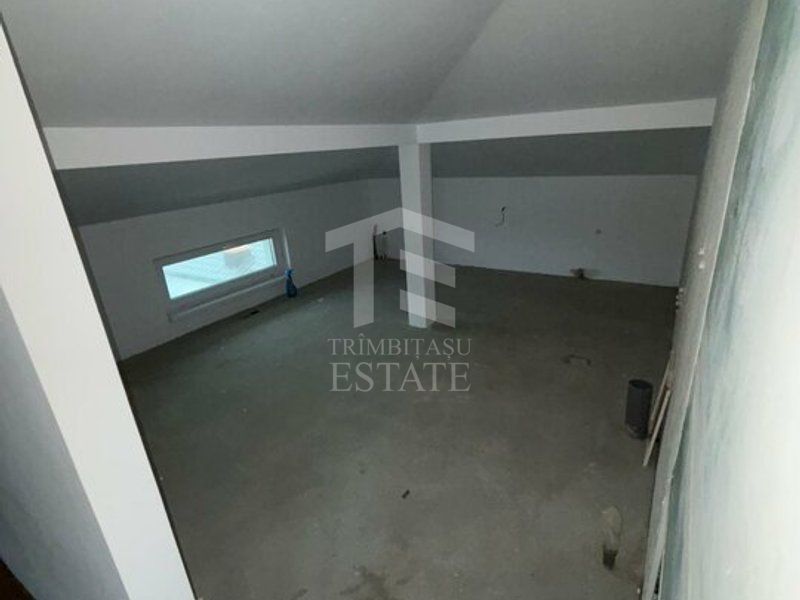 Casă Spațioasă 242 mp Utili și 600 mp Teren – Dragomirești-Deal - Poză 12