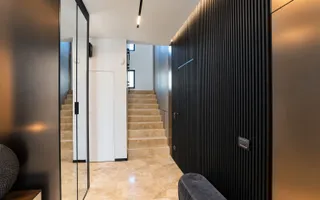 Casă spectaculoasă în Constanța | Design, tehnologie și confort - Poză 17