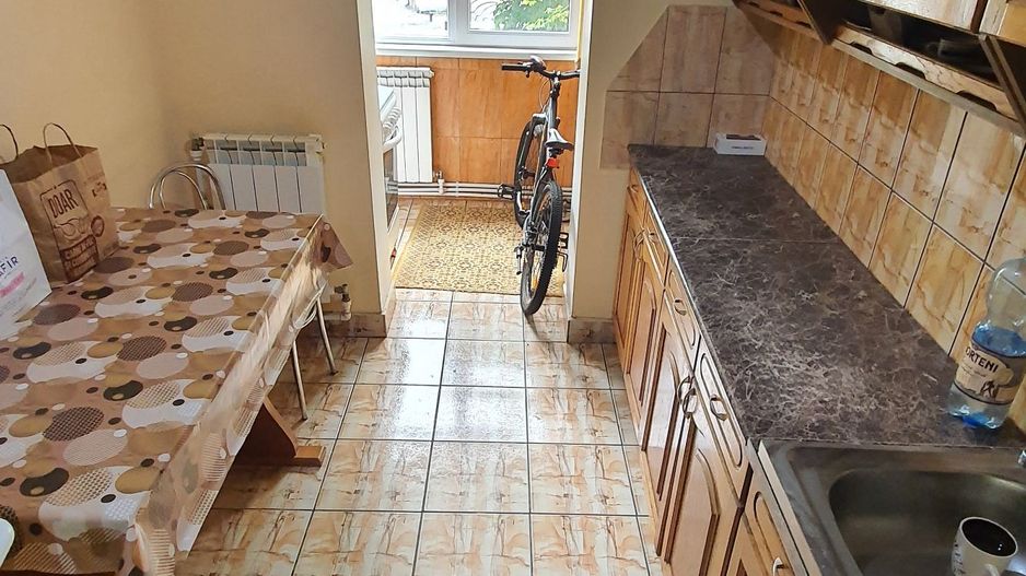 Apartament 3 camere, etaj 1, zona CRUCEA GĂRII - Tribunal; - Poză 2