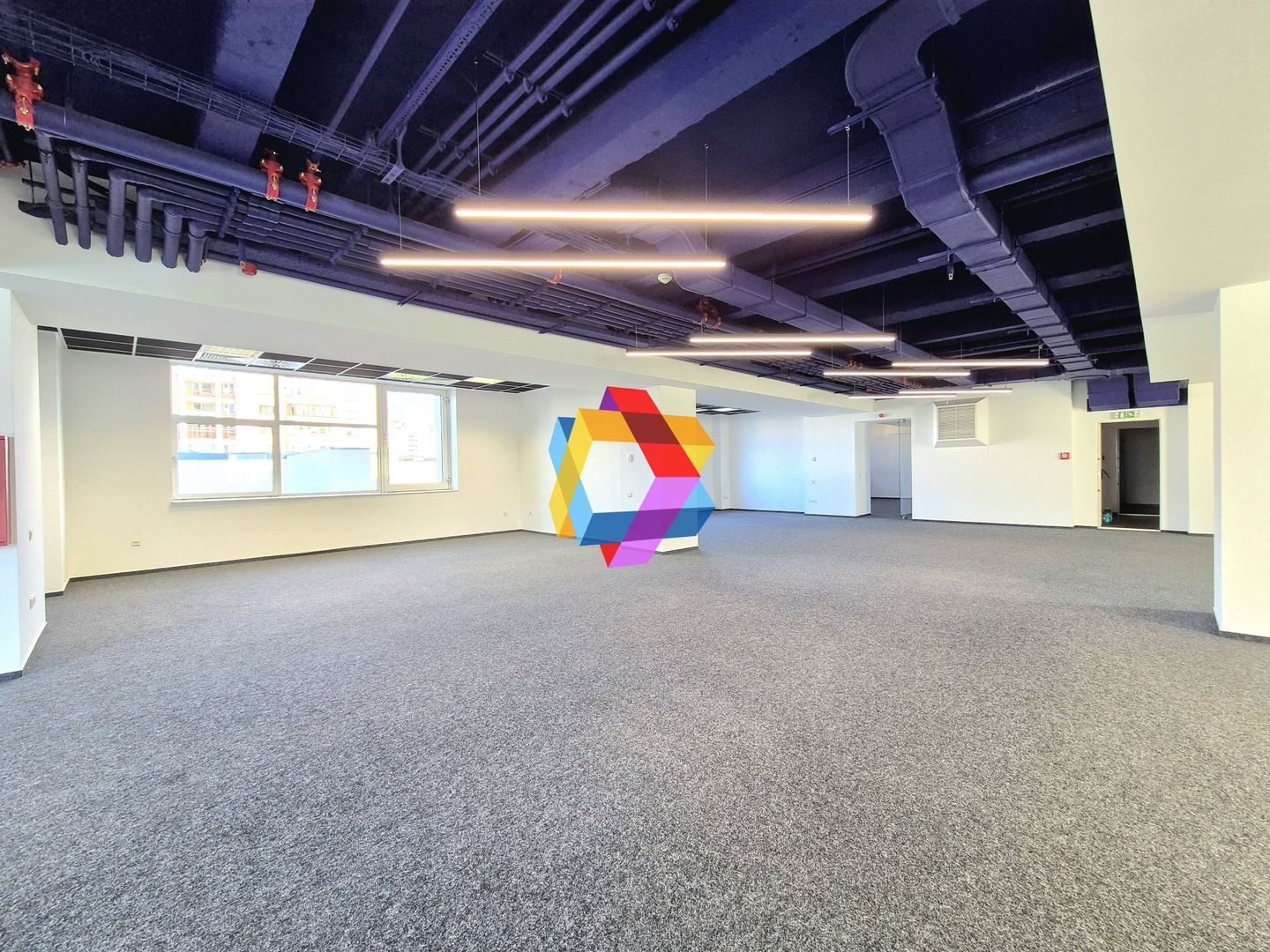 Spatiu de birouri ultramodern Brașov - 367 mp + Teresa 240 mp - Poză 1