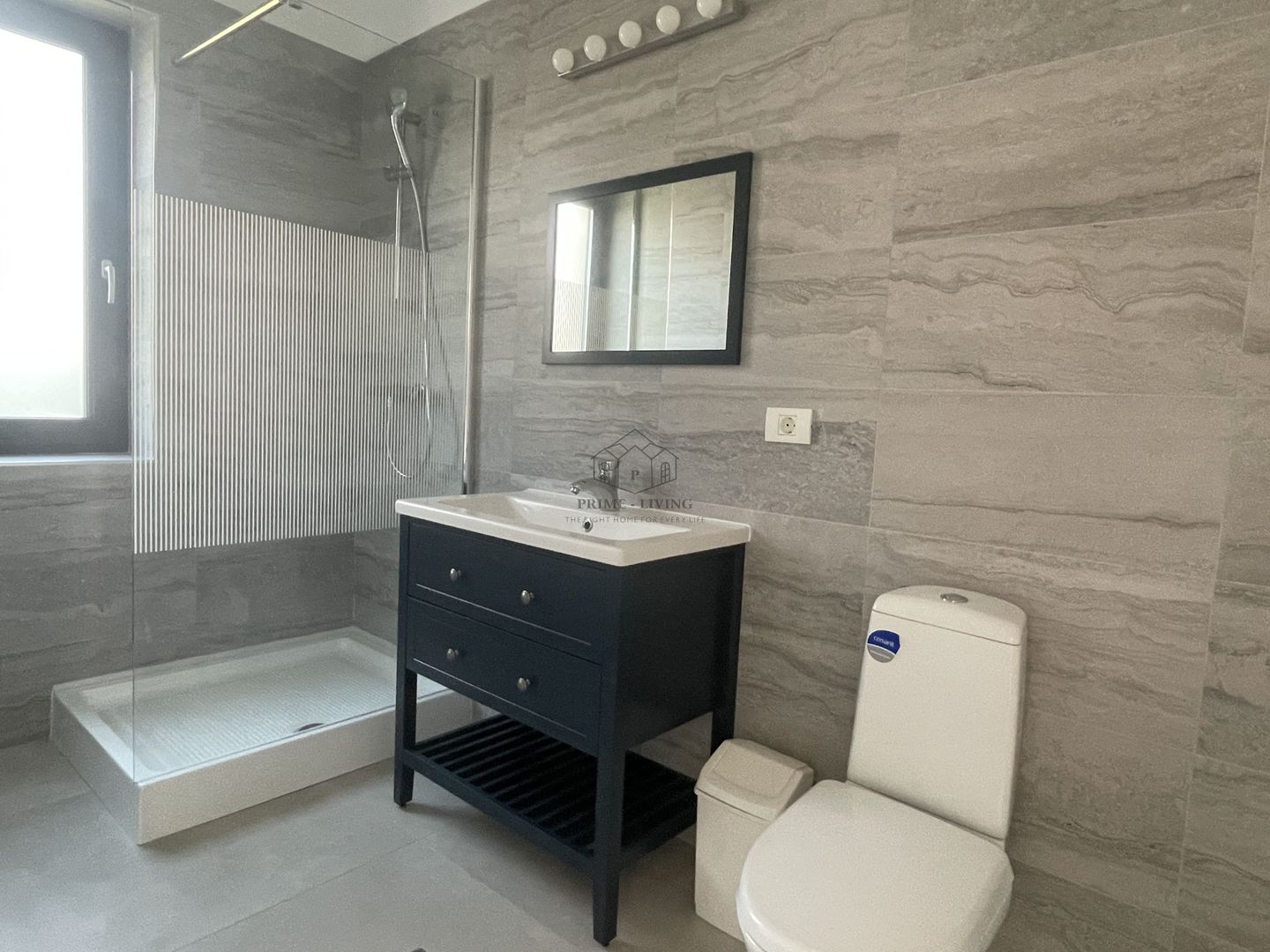 VILA NOUA SI MODERNA CU 5 CAMERE LA INCHIRIERE IN OTOPENI - Poză 8