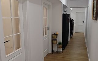 Vindem apartament 3 camere Bulevardul Iuliu Maniu zona Lujerului - Poză 1