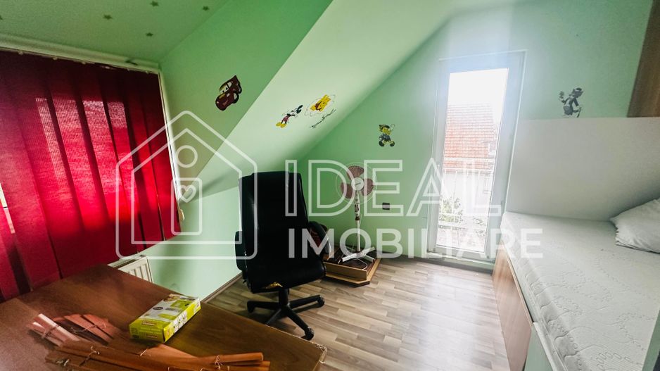 Apartament cu 3 camere la mansarda, in zona Terezian - Poză 6