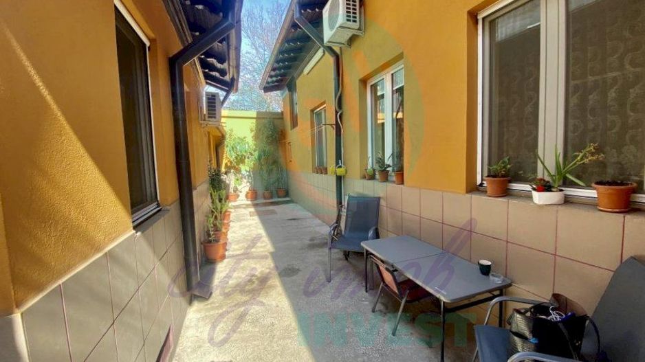 Casa in zona Piata Alba Iulia-Mall Vitan - Poză 1