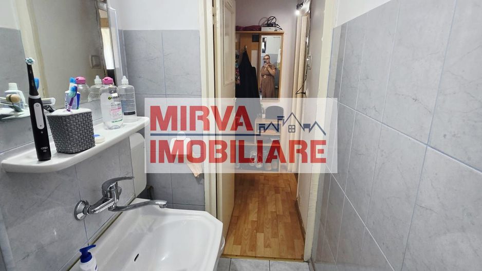 Apartament 3 camere, etaj 3, Malu Roșu – Str. Rîșnovenilor - Poză 10