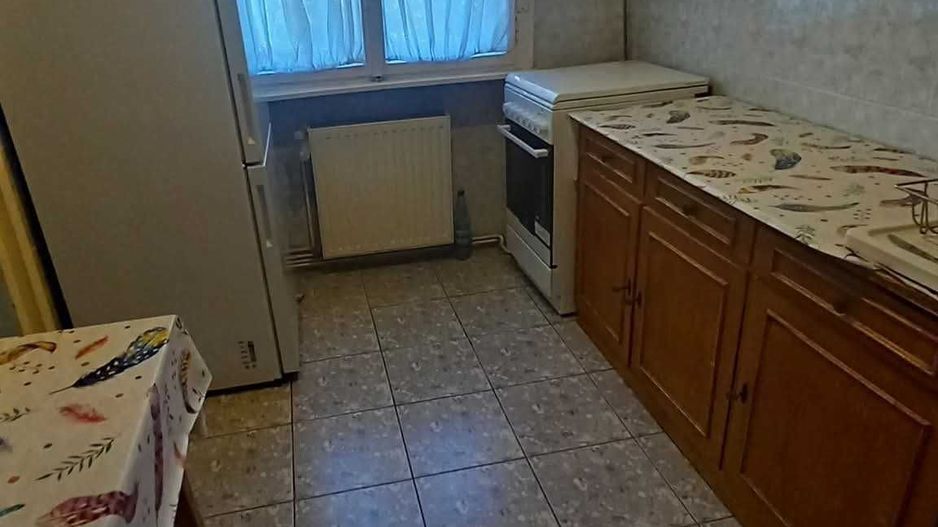 BRASADAS vinde ap 3 cam etaj 4/4 în Micro 15. - Poză 5